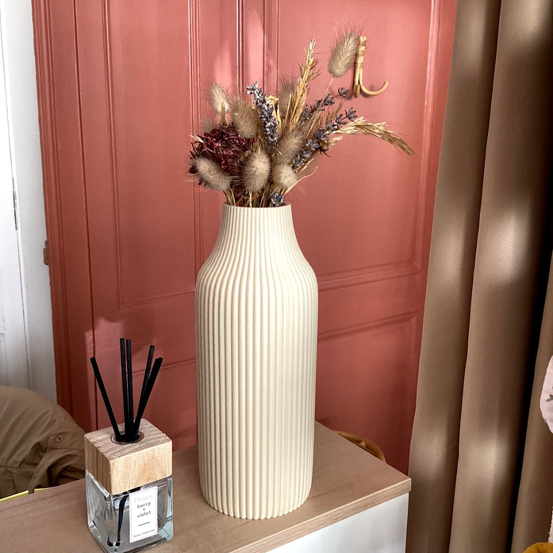 Vase moderne ondulé