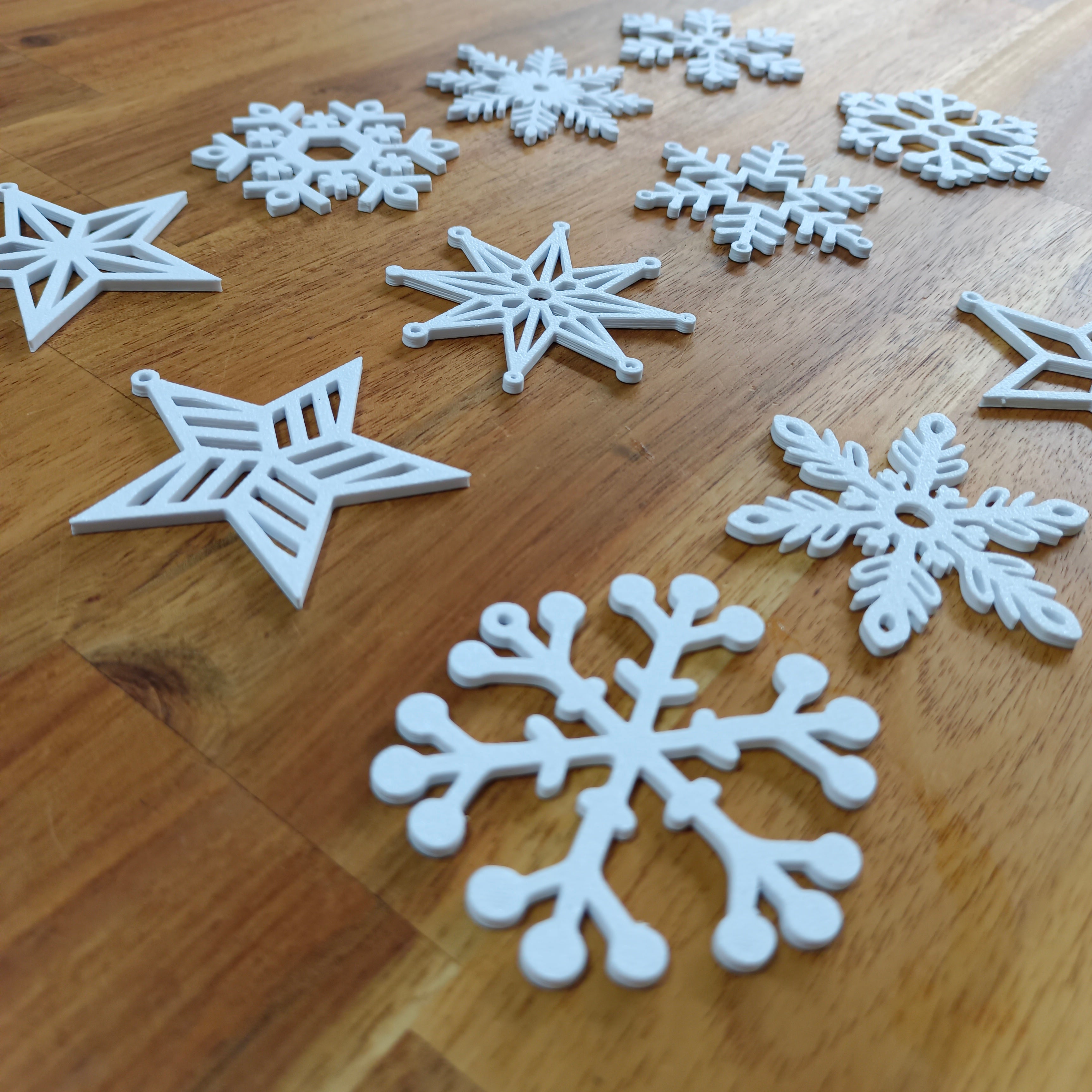 Lot de 12 Flocons pour sapin